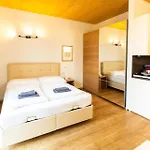 212 St Petersburg, Apartment, 27m2, 1-2 Pers *